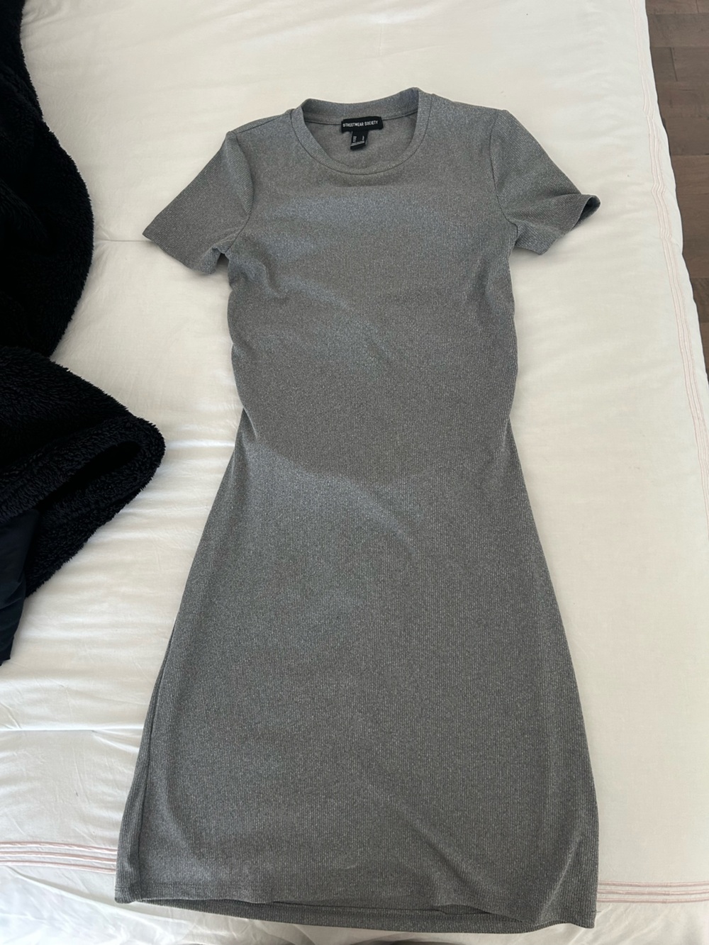 Sleek Gray Women's Blackless Midi Dress - Classic Short Sleeve
